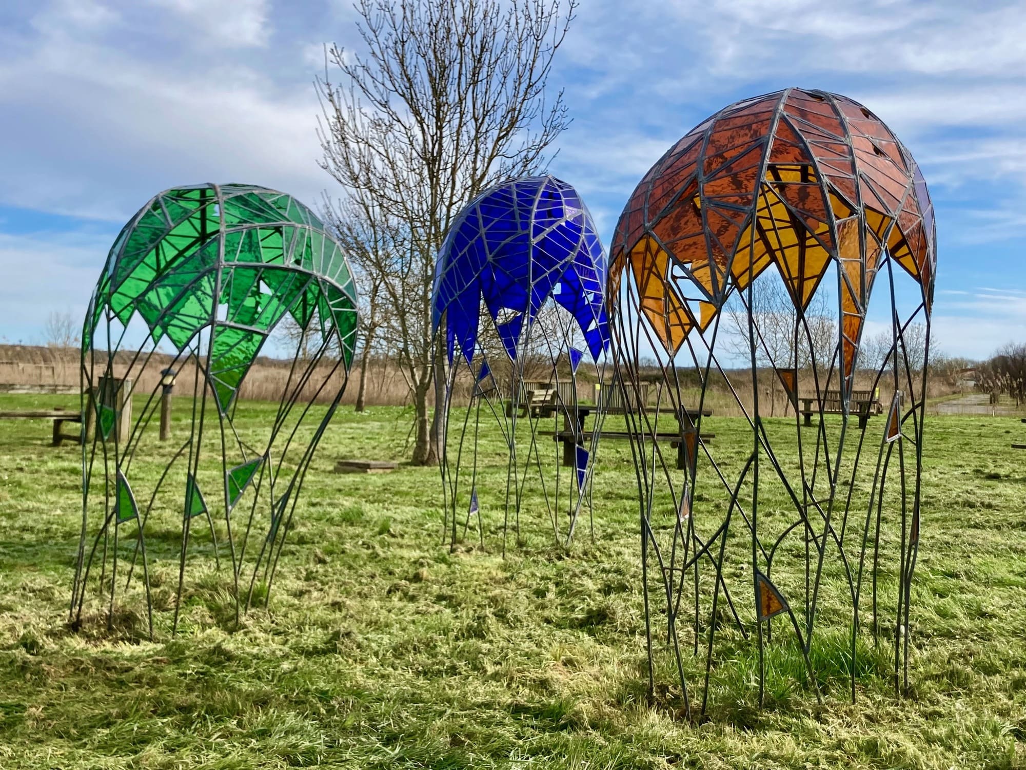 Activités en famille en Nord Gironde & Charente Maritime : parcours art vitrezay installation monolithique de Brigit Mollemeier