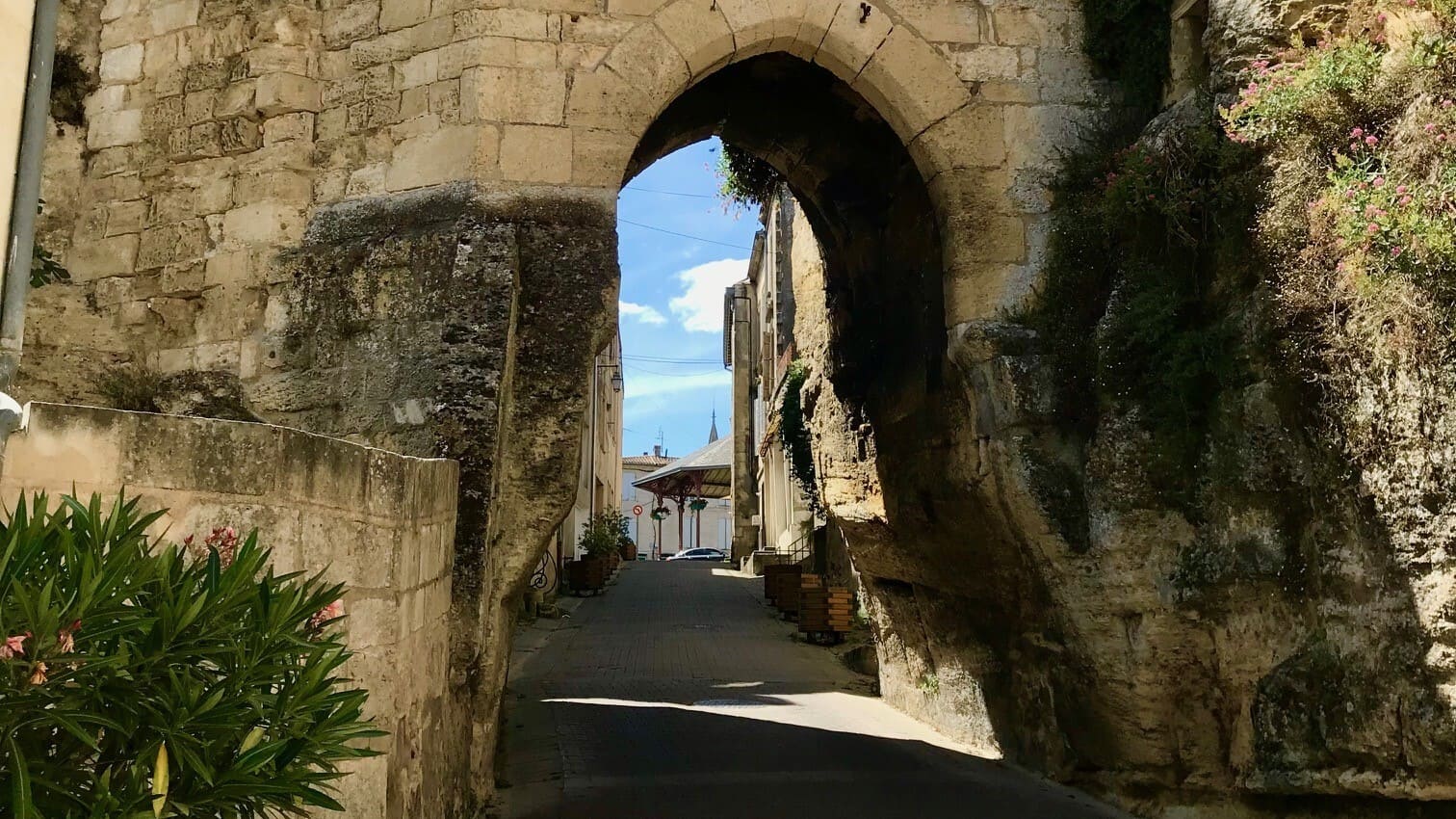 Porte de Bourg sur Gironde